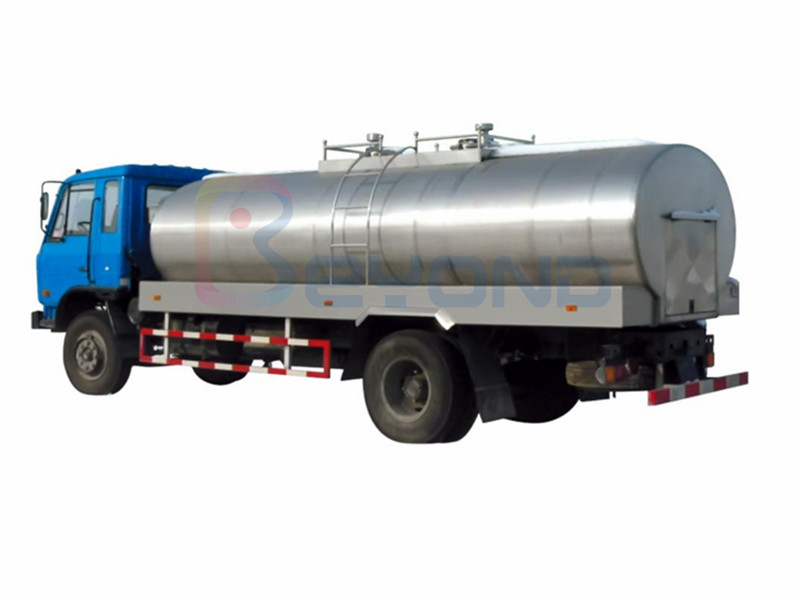 液態食品車載罐  Milk tanker on truck